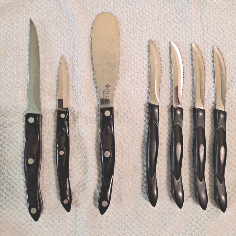 7 CUTCO Knives